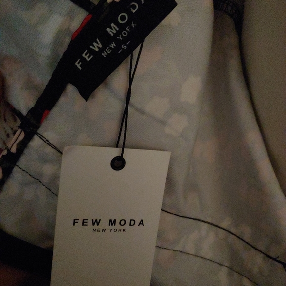 Midi dress - Picture 2 of 4